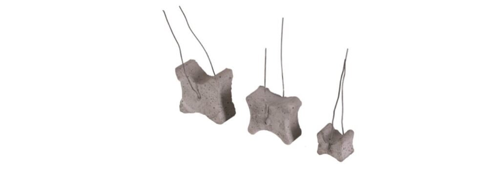 שומרי מרחק מבטון דגם עצם